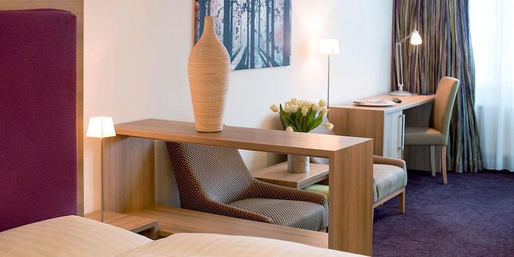 Hotel Am Schlosspark Garni Husum  Luaran gambar