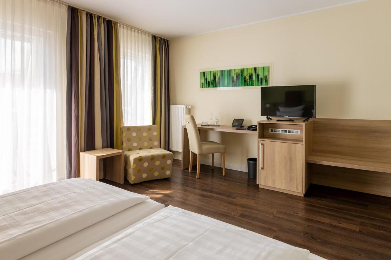 Hotel Am Schlosspark Garni Husum  Luaran gambar
